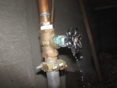 Leaking Gate Valve